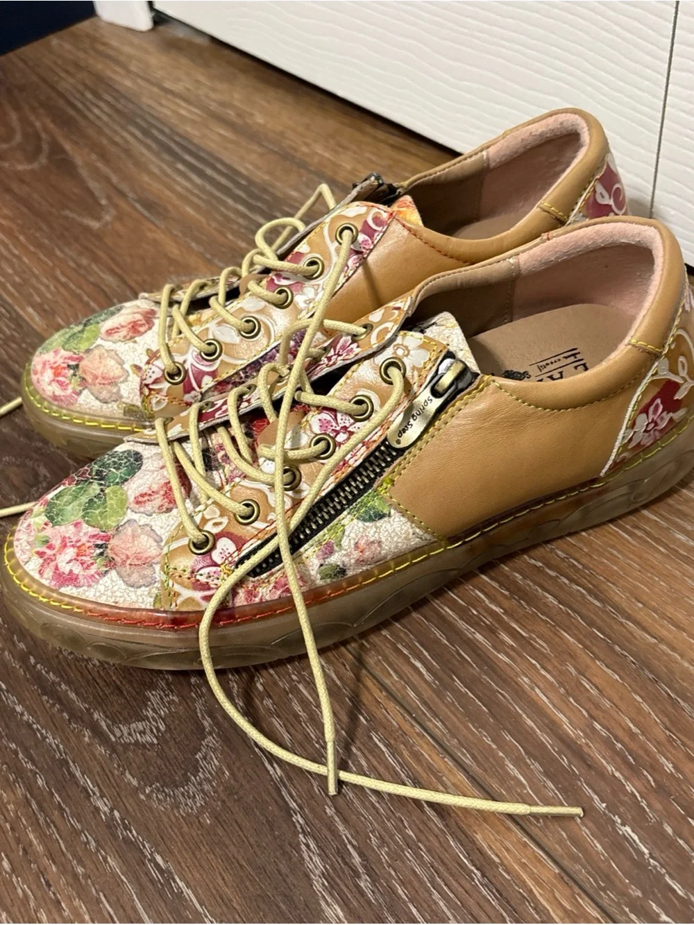 Spring Step L'Artiste  Women's Sneaker Floral Brown Leather Size 38